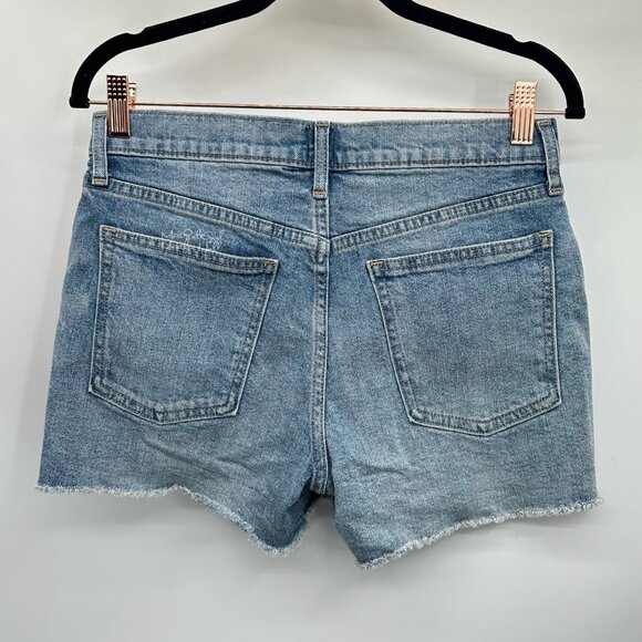Gap 3" Medium Wash Raw Hem Jean Shorts - Picture 2 of 4